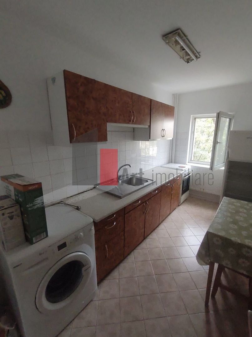 Închiriere 2 camere Calea Văcărești - Poză 1