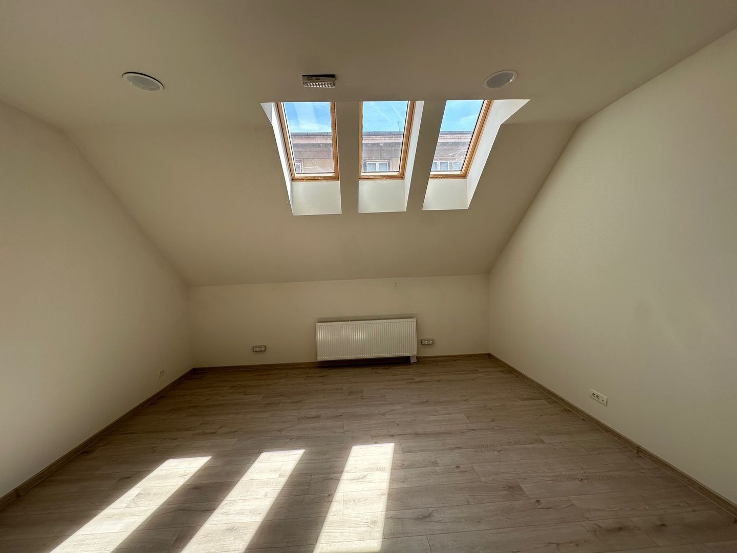Saptii de birouri Ultracentral suprafețe de la 28 - 940 mp - Poză 23