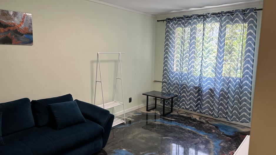 Inchiriere apartament mobilat și utilat 3 camere zona Titan Negociabil - Poză 1