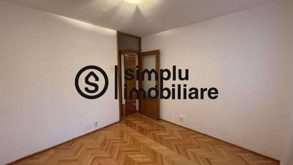 2 camere modificate in 3, etaj 2/4, centrala, Rovine - 115 000 Euro - Poză 4