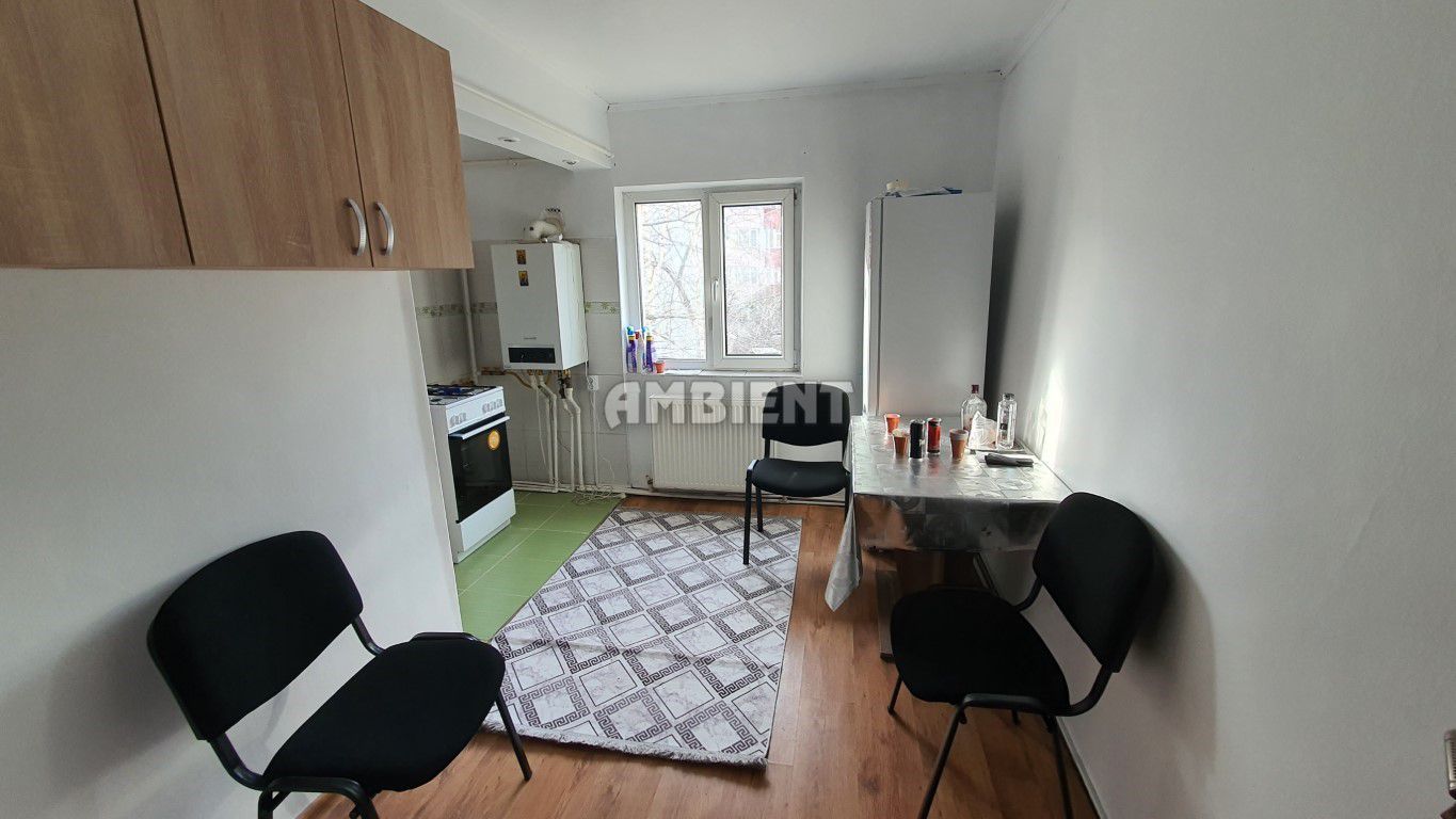 Apartament 2 camere, etaj 1, zona TRAIAN; - Poză 2