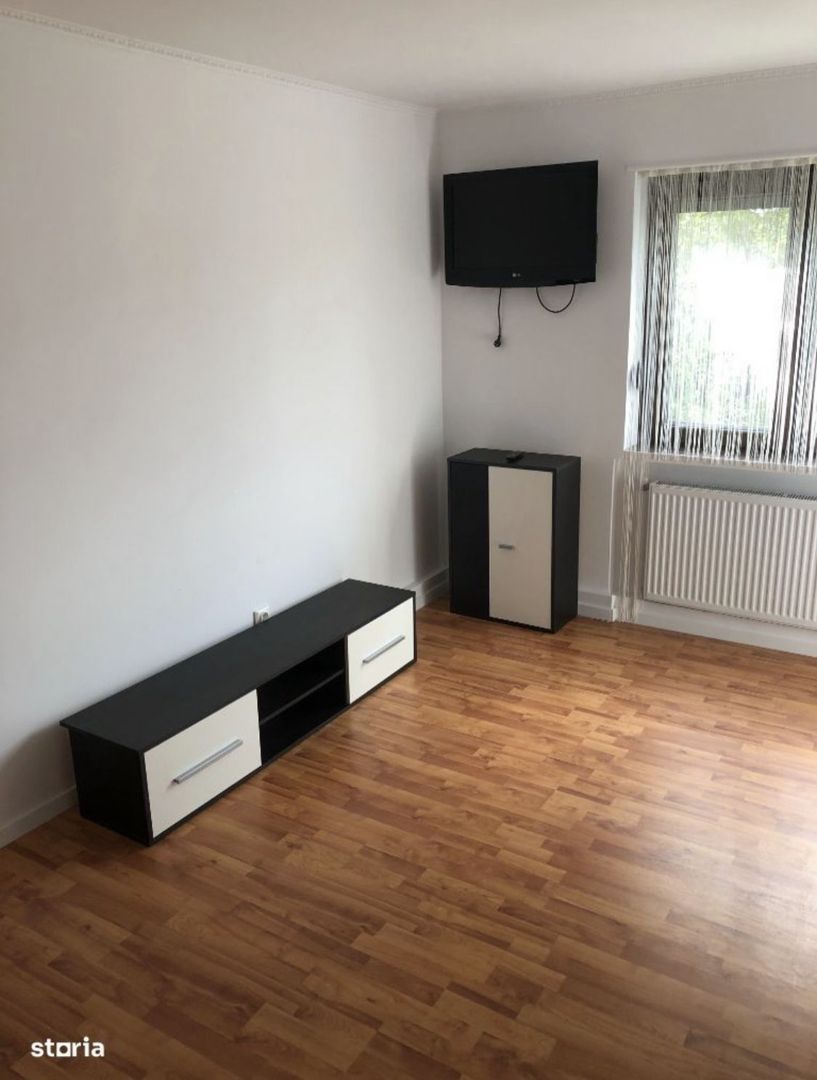 De vanzare apartament 3 camere - Poză 17