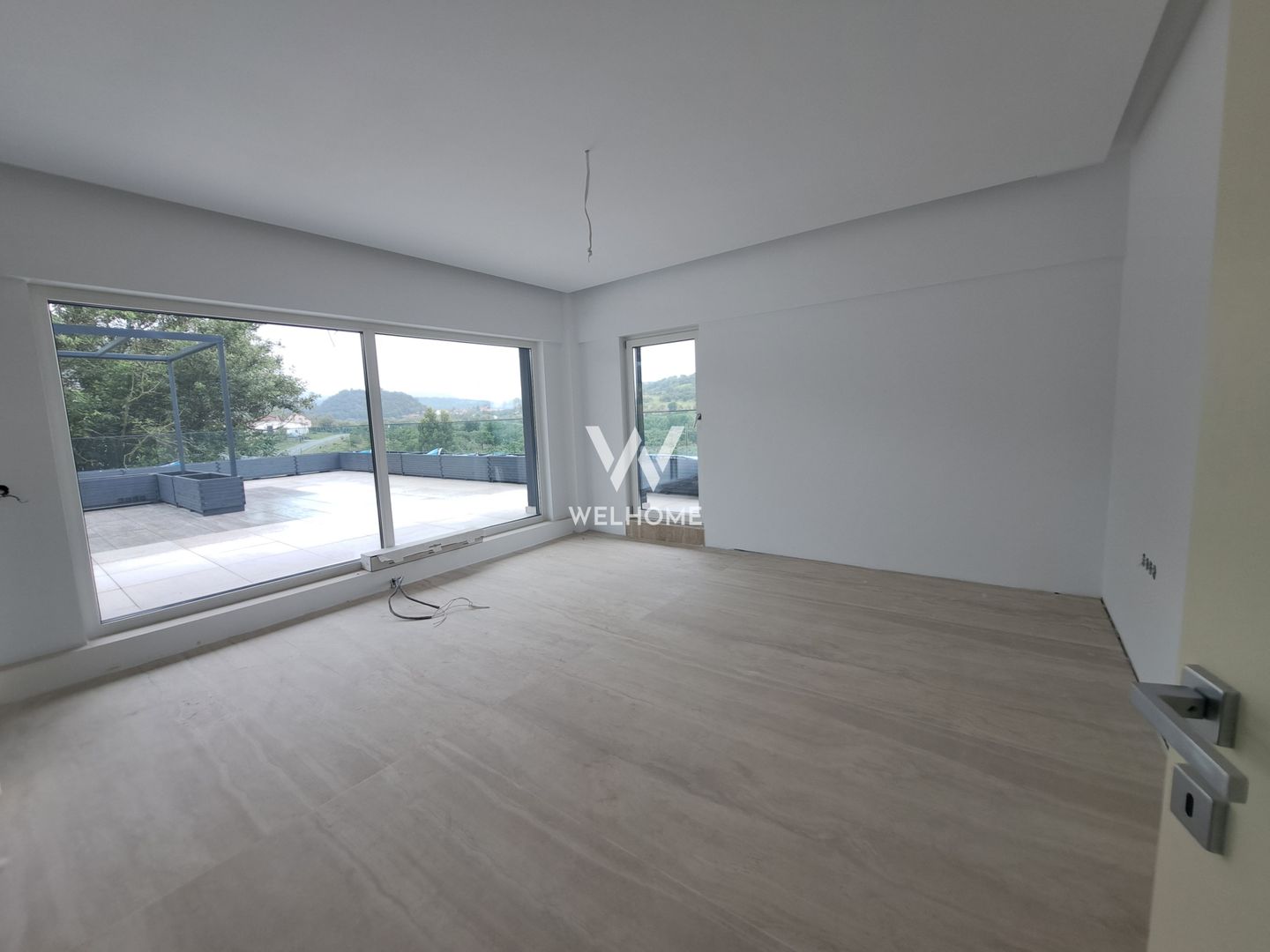 Vilă modernă premium cu piscină interioară, teren 1200 mp și panoramă - Poză 14