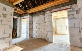 Casa la rosu, 4 camere, 301 mp teren, P+1, zona Alba-Micesti - Poză 12