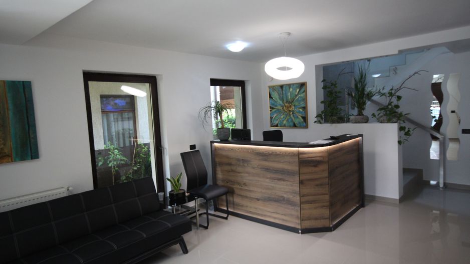 Disponibile 2 cabinete/clinica medicala în zona Braytim - Poză 1