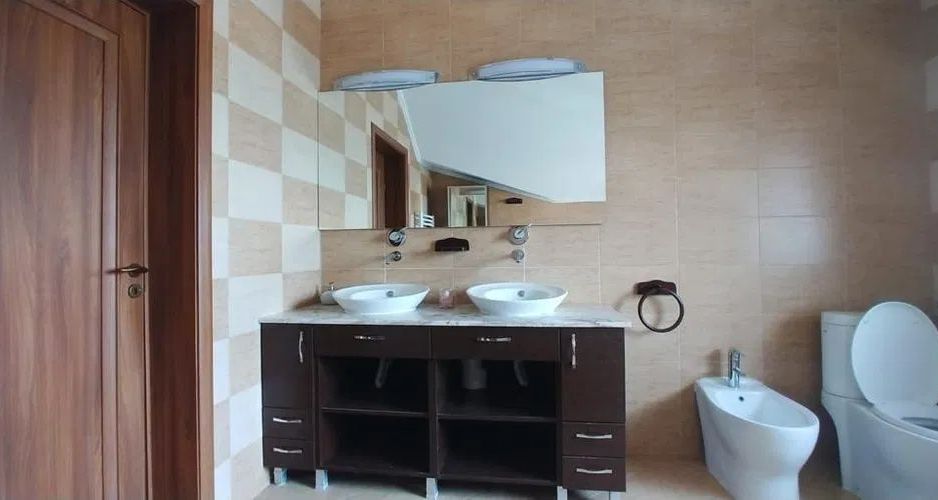 Ag EUROPA vinde casa NOUA individuala 5 cam. in Lazuri cu teren 7 ari. - Poză 6