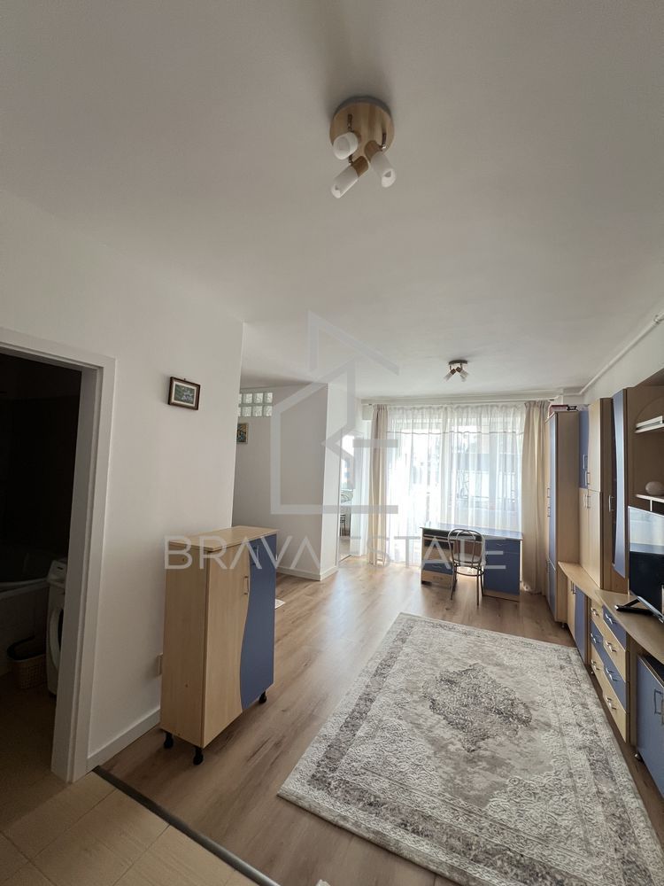Apartament 41mp renovat recent, balcon, zona Iulius Mall - Poză 3