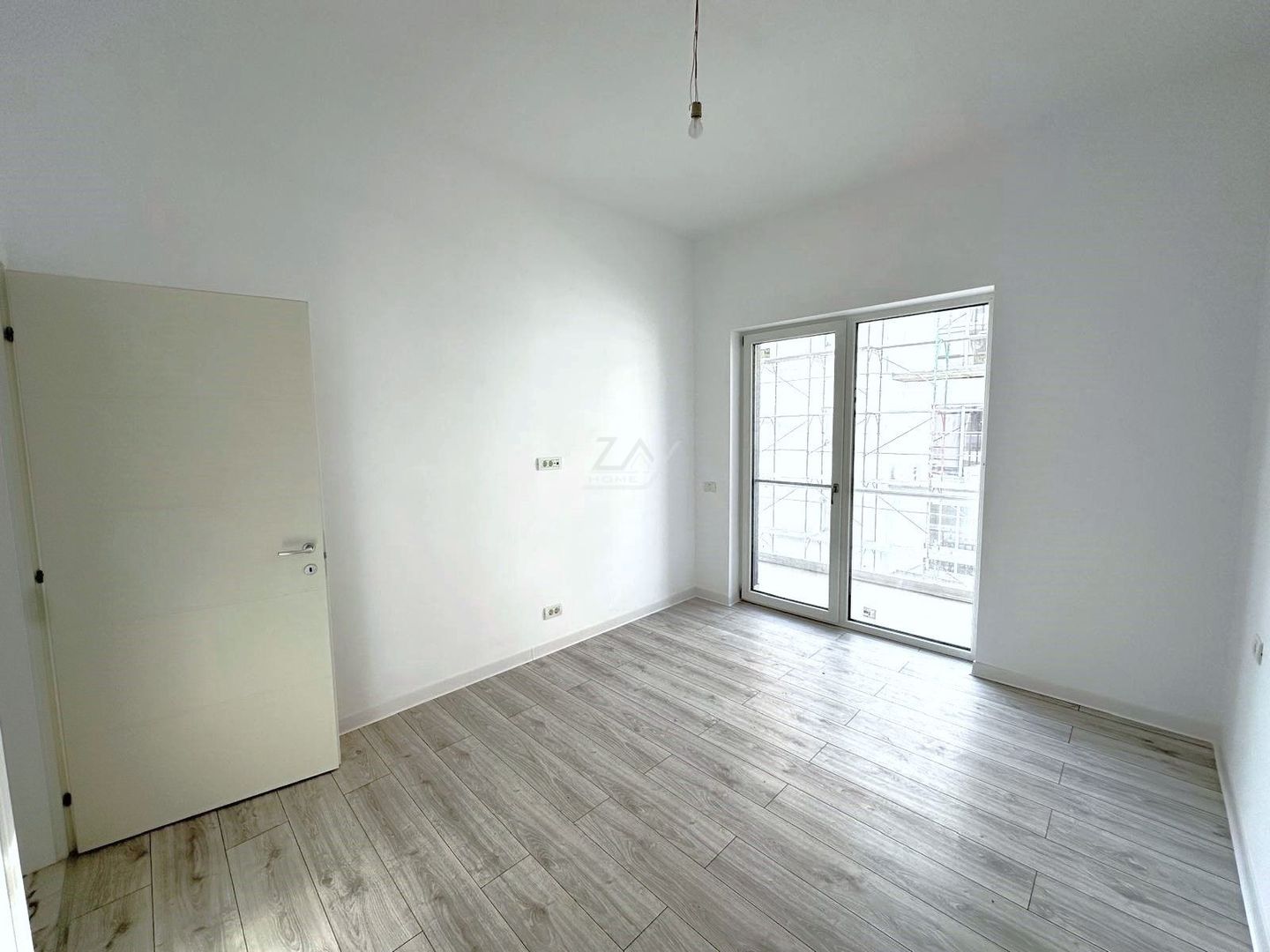 Bloc la asfalt. Loc de parcare. - Poză 6