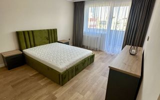 Apartament de vanzare 3 camere decomanda, balcon, parcare - Poză 4