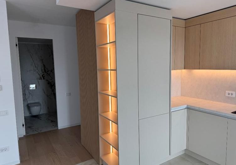 Apartament 2 camere de vânzare - Aviatiei- decomandat, et. 5, One Lake Club - Poză 2