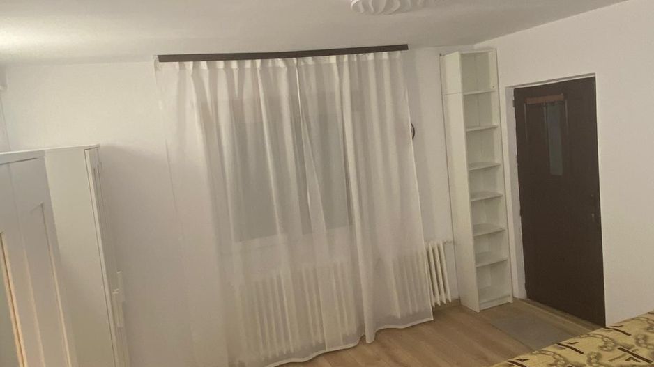 GARSONIERA- RAHOVA, BUCATARIE INCHISA, LOC DE PARCARE, CENTRALA - Poză 2