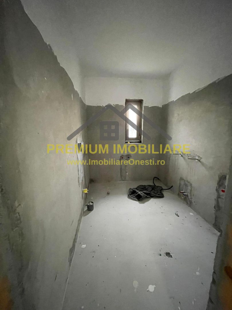 Vila de Vanzare Onesti - Zona de sus - Poză 10