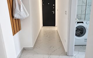 Garsoniera 28 mp, zona piața Tractorul, disponibilitate imediata - Poză 4