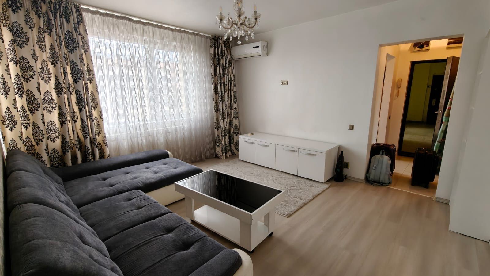 Apartament de inchiriat 3 camere Unirii - Poză 2