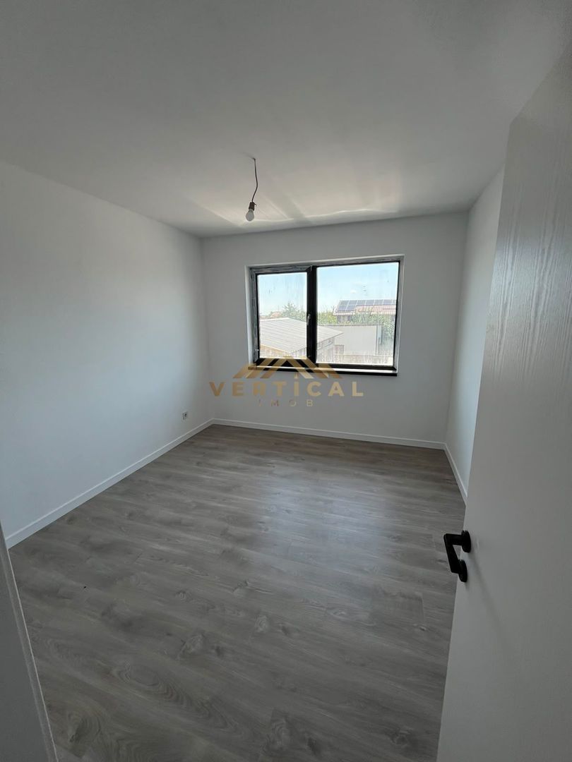 Casă Individuală  P+1 cu 4 Camere și Curte Generoasă Berceni/Ilfov - Poză 11