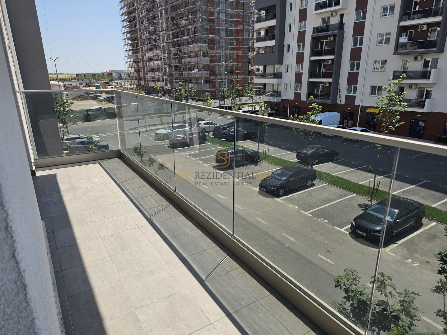 Apartament decomandat 3 camere, disponibil imediat, etaj 2/10 - Poză 3