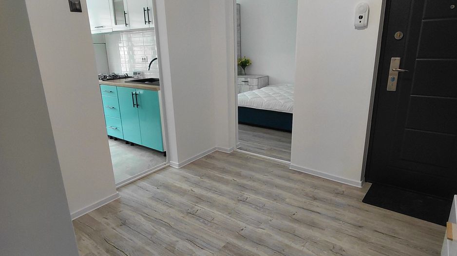 🏡  Apartament 3 camere – Micro 16,  etaj 2, (în spate la complex  Siret) - Poză 21