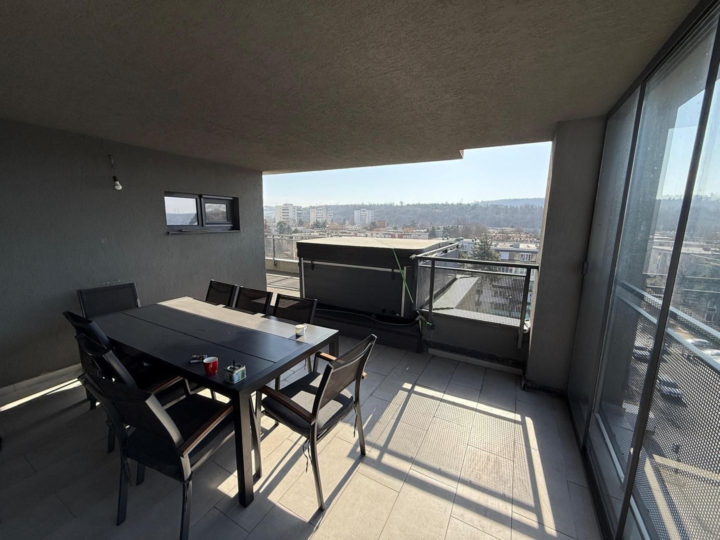 Apartament bloc NOU,4 camere,3 bai,2 terase,parcare privată - Poză 7