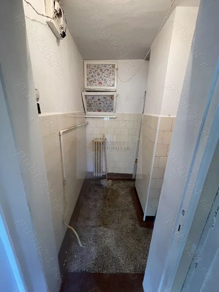Garsoniera in bloc interbelic | Parc Cismigiu  | De renovat | Etaj 1/5 - Poză 2
