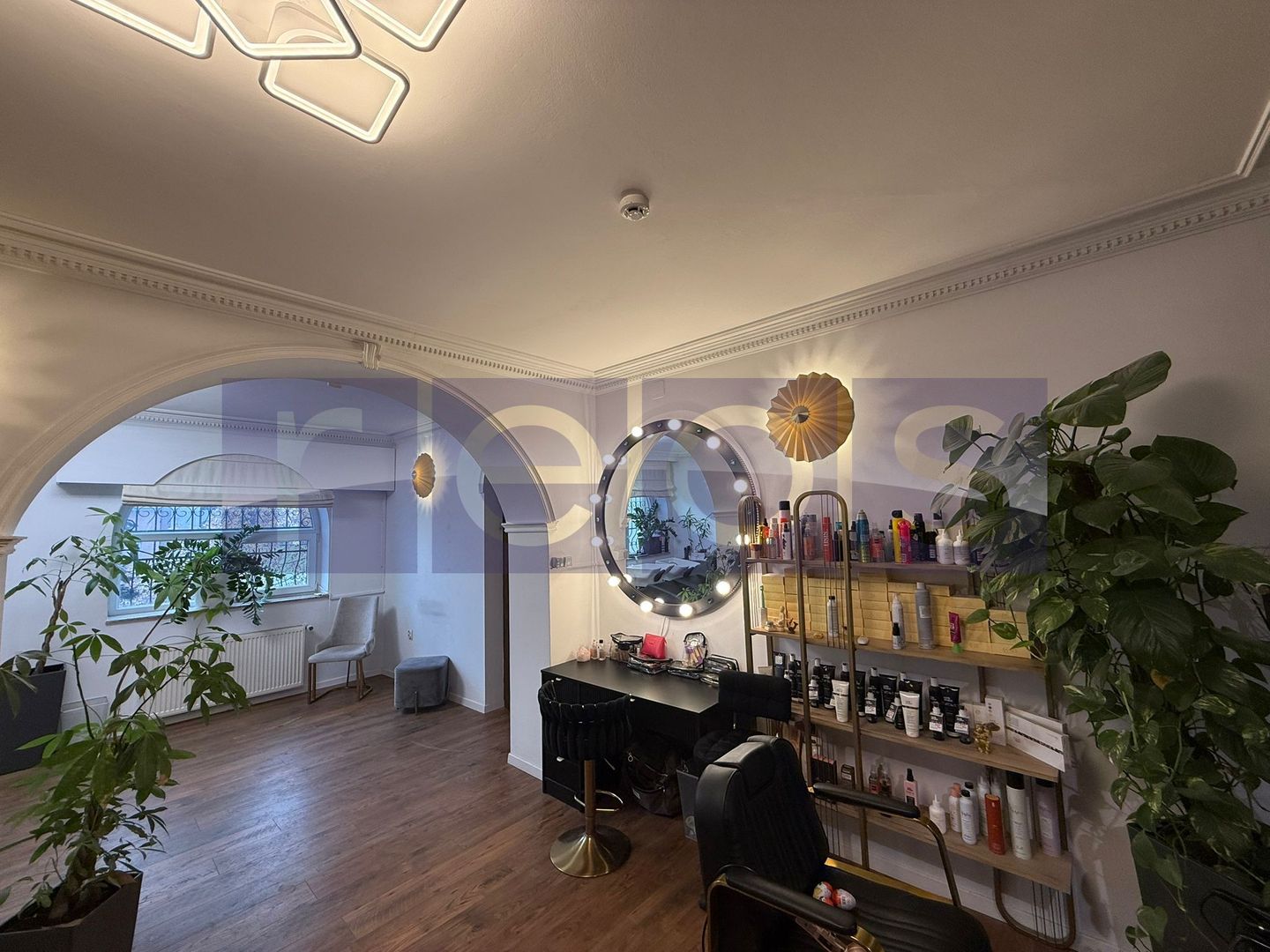 INCHIRIERE SPATIU SALON  DE LUX IN VILA | DOROBANTI | MOBILAT-UTILAT - Poză 13