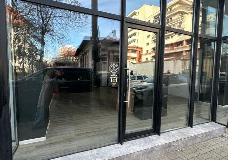 Spatiu Comercial / Nicolae Titulescu / Bulevardul Banu Manta / Victoriei Nou - Poză 17