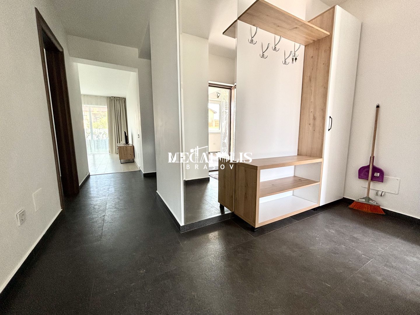 Apartament 3 camere | Parcare | Curte | Pet-Friendly | Ghimbav - Poză 17