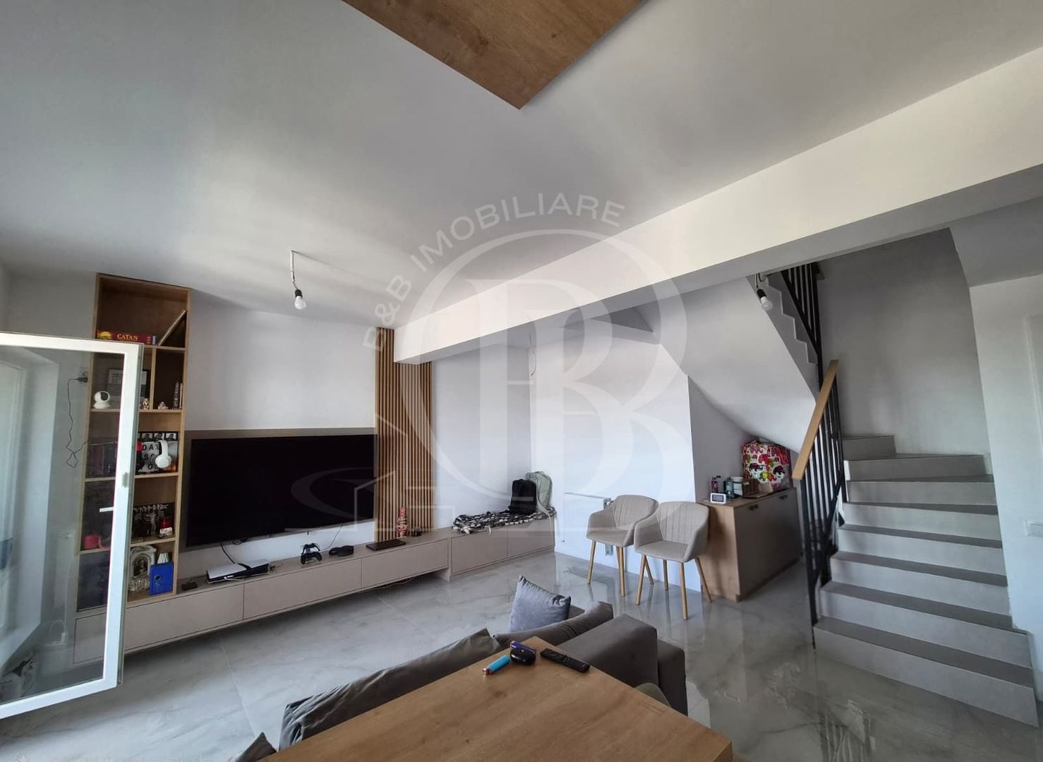 Apartament 3 camere Duplex+Parcare 12 min Metrou Teclu - Poză 4