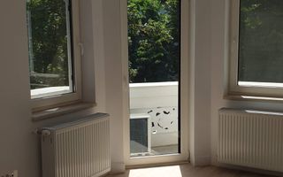 închiriere o vilă interbelică elegantă, complet restaurată - Poză 16