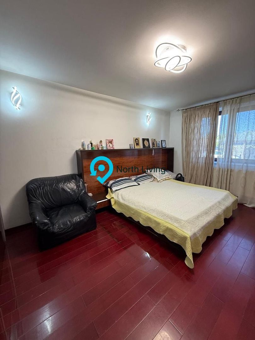 Casă spațioasă de vânzare - Braneşti - Poză 22
