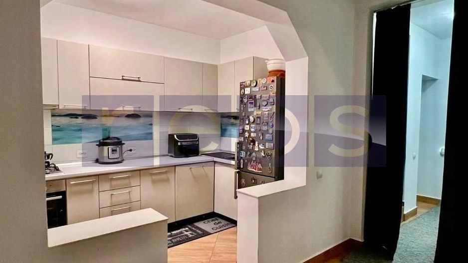 VILA P+1+M APARATORII PATRIEI - Poză 1