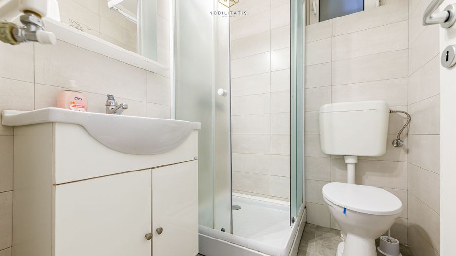 Proprietatea ideala pentru investiție, spații generoase, teren 1.200mp - Poză 10