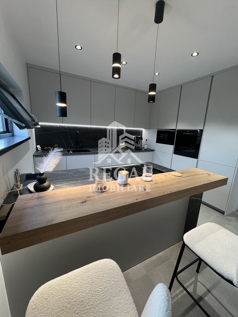 Casă modernă tip duplex, ideală pentru 2 familii – in loc. Strei - Poză 5