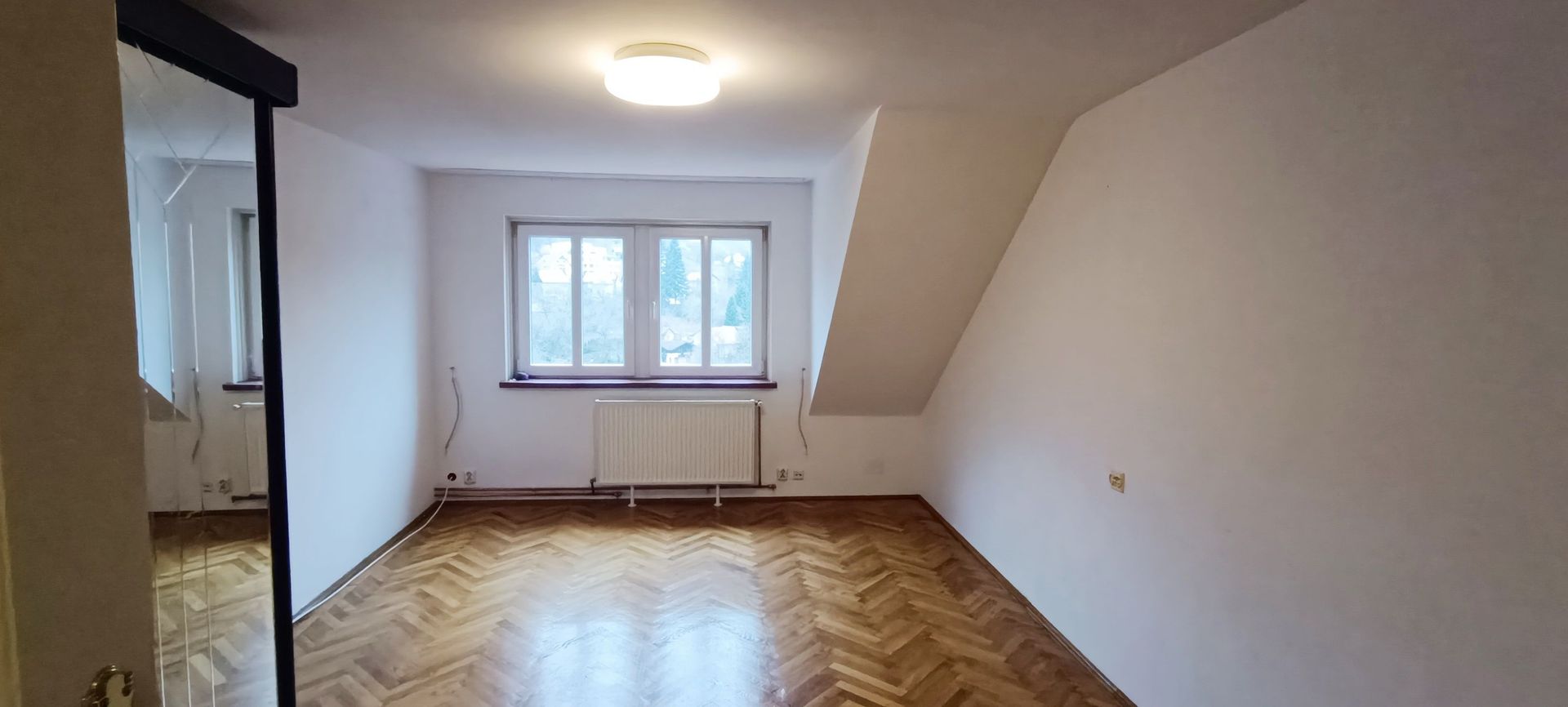 Proprietate cu priveliste si armonie placuta-Brasov - Poză 2