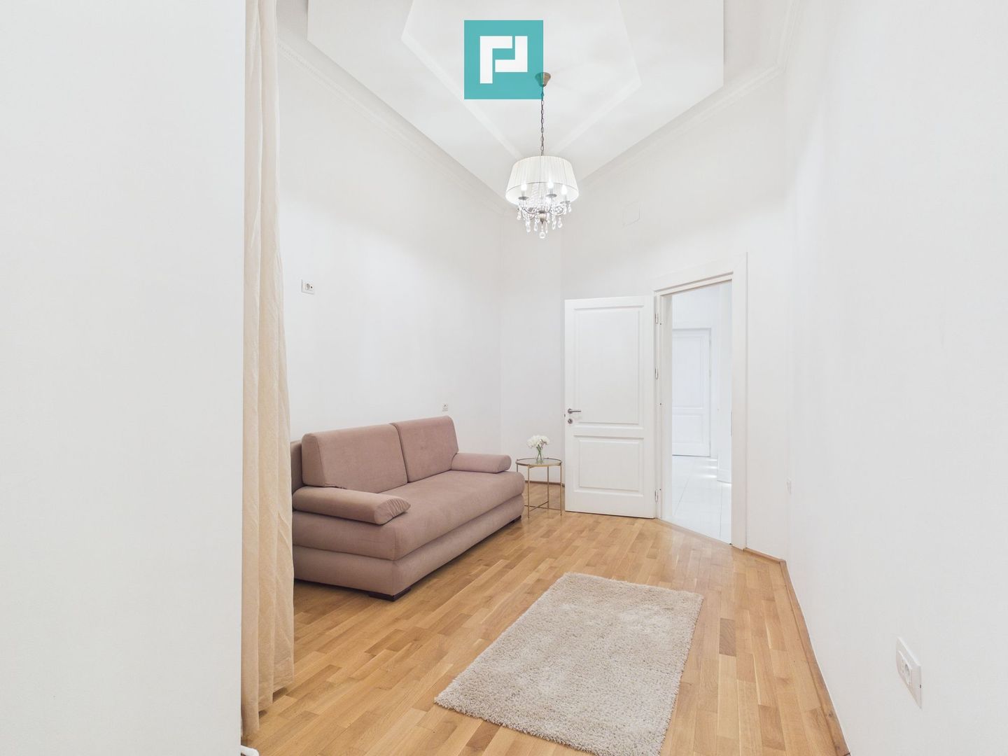 Apartament deosebit în clădire istorică central - Poză 15