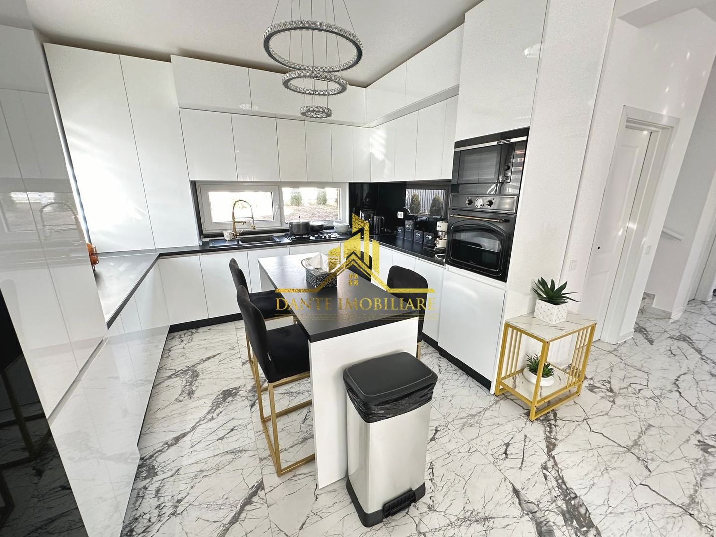 Casa individuala, 5 camere, mobilata lux, utrafinisata, Chinteni - Poză 3