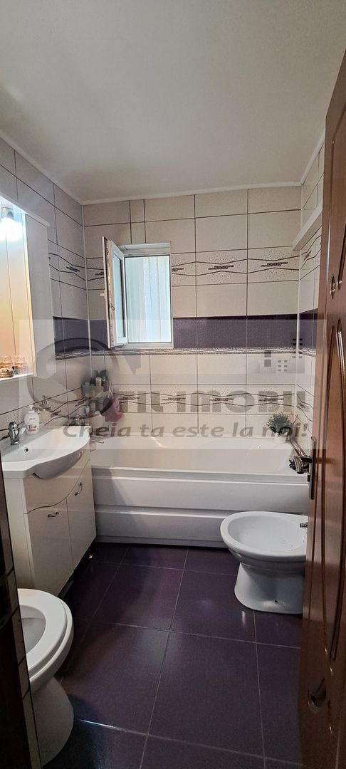 Apartment 2 camere, SD, 54mp et.3, Podu Roș - Poză 6