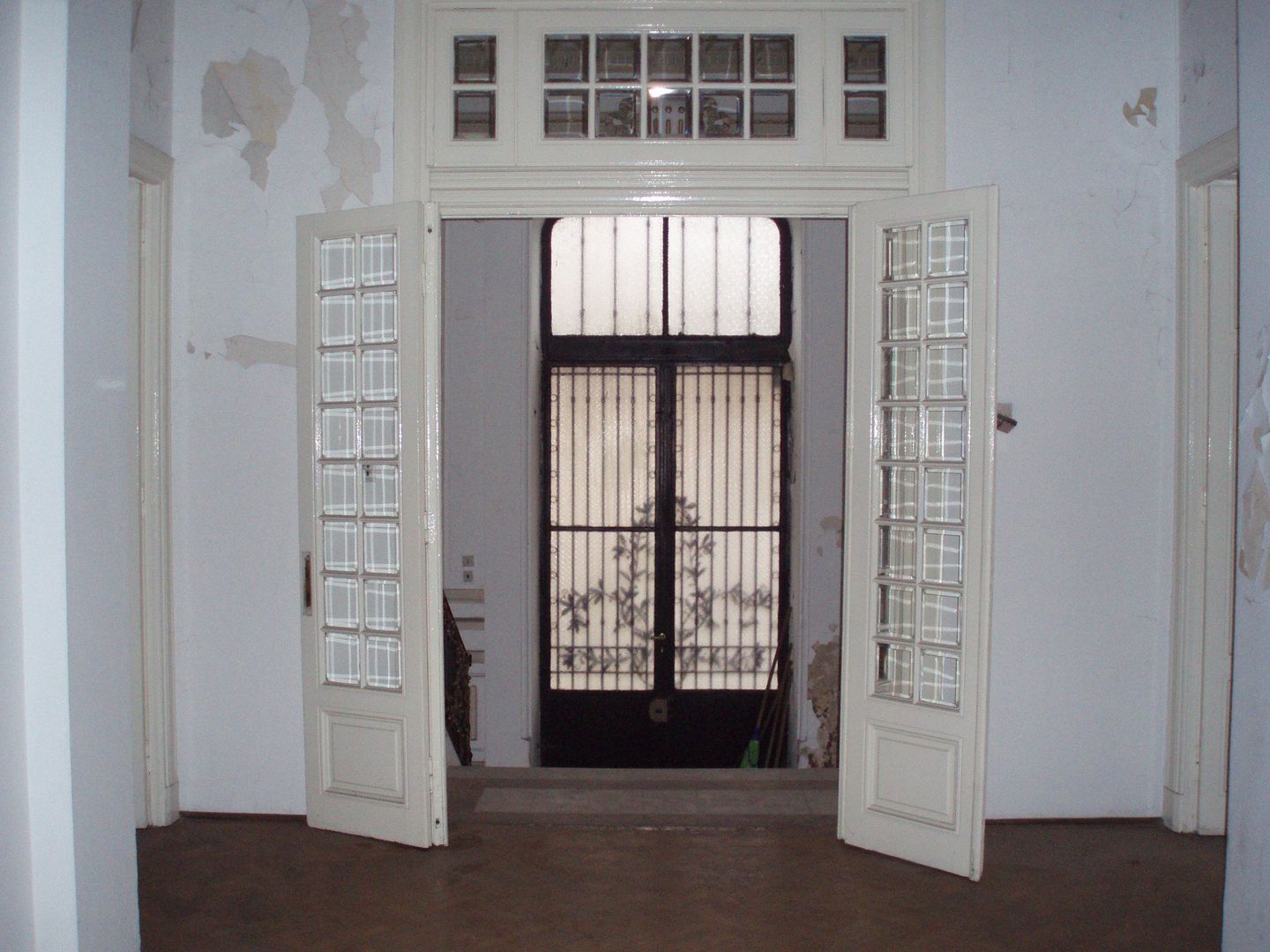 Vila 1000 mp teren 750 Romana Victoriei 16 camere - Poză 16