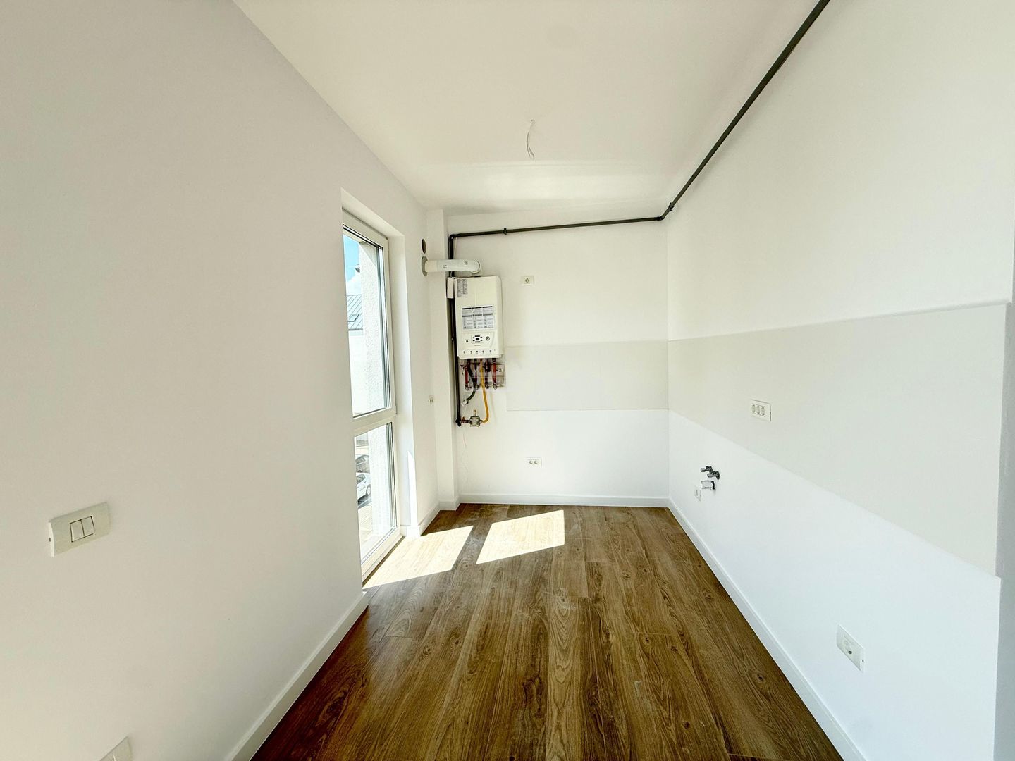 Comision 0! Etaj 1. Loc de parcare. Lift. - Poză 4