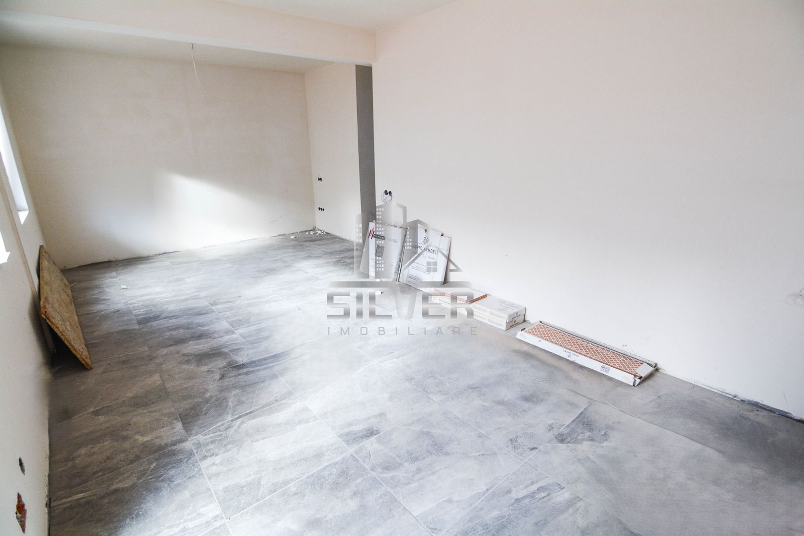 Apartament 3 camere cu terasa, gradina si parcare subterana si boxa - Poză 4