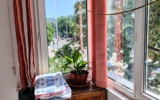 Apartament 3 camere, semidecomandat, Podu Roș – 5 minute de Palas. Liber imediat. - Poză 7