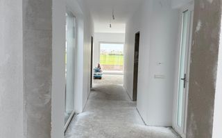 Duplex Spatios parter 4 camere - zona Ion Creanga- Dumbravita - Poză 3