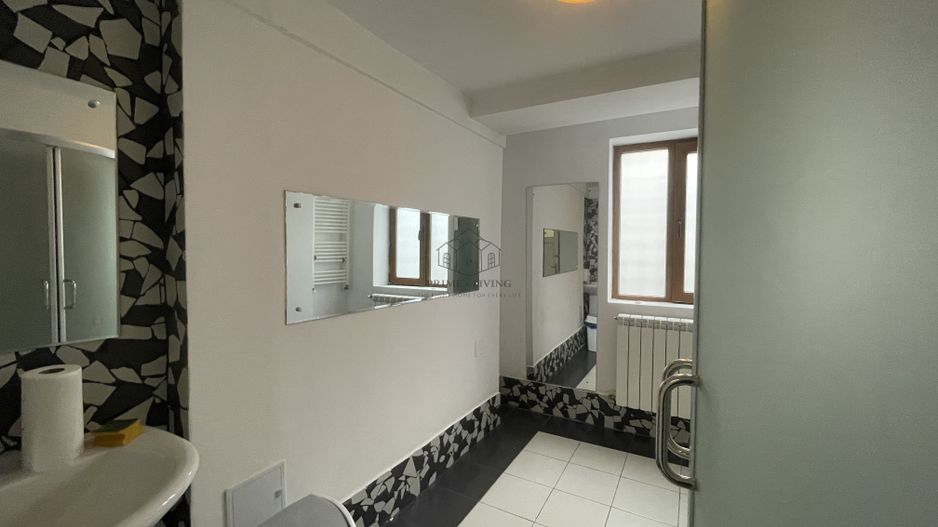 VILA SUPERBA LA INCHIRIERE PRETABILA CA SPATIU DE BIROU SAU REZIDENTA - Poză 54