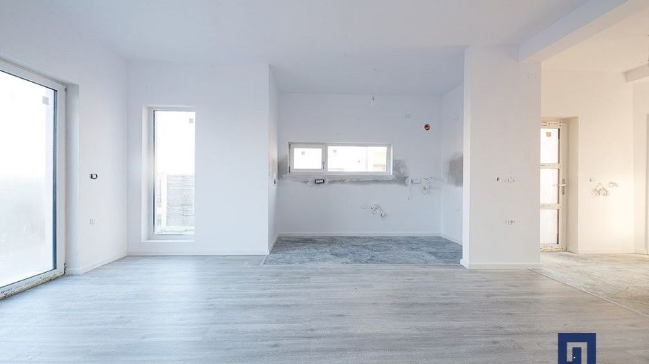 Duplex cu 4 camere si teren generos de 352 mp – Mosnita Noua - Poză 27