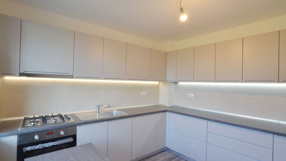 Inchiriem casa noua individuala 4 camere cu garaj - Poză 7