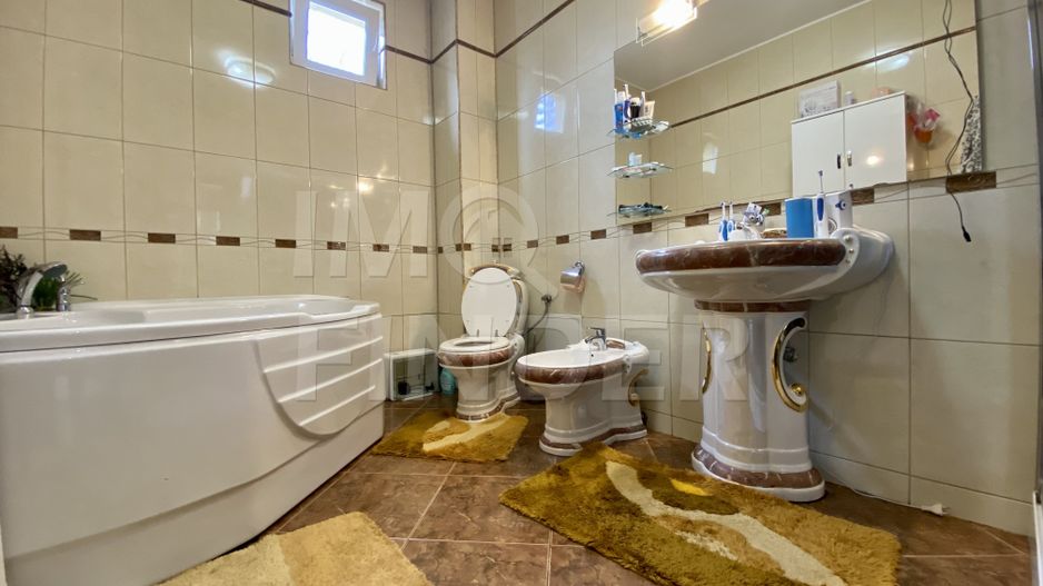 Proprietate unicat 140 mp utili, 100 mp gradina, Zorilor, tavan inalt - Poză 12