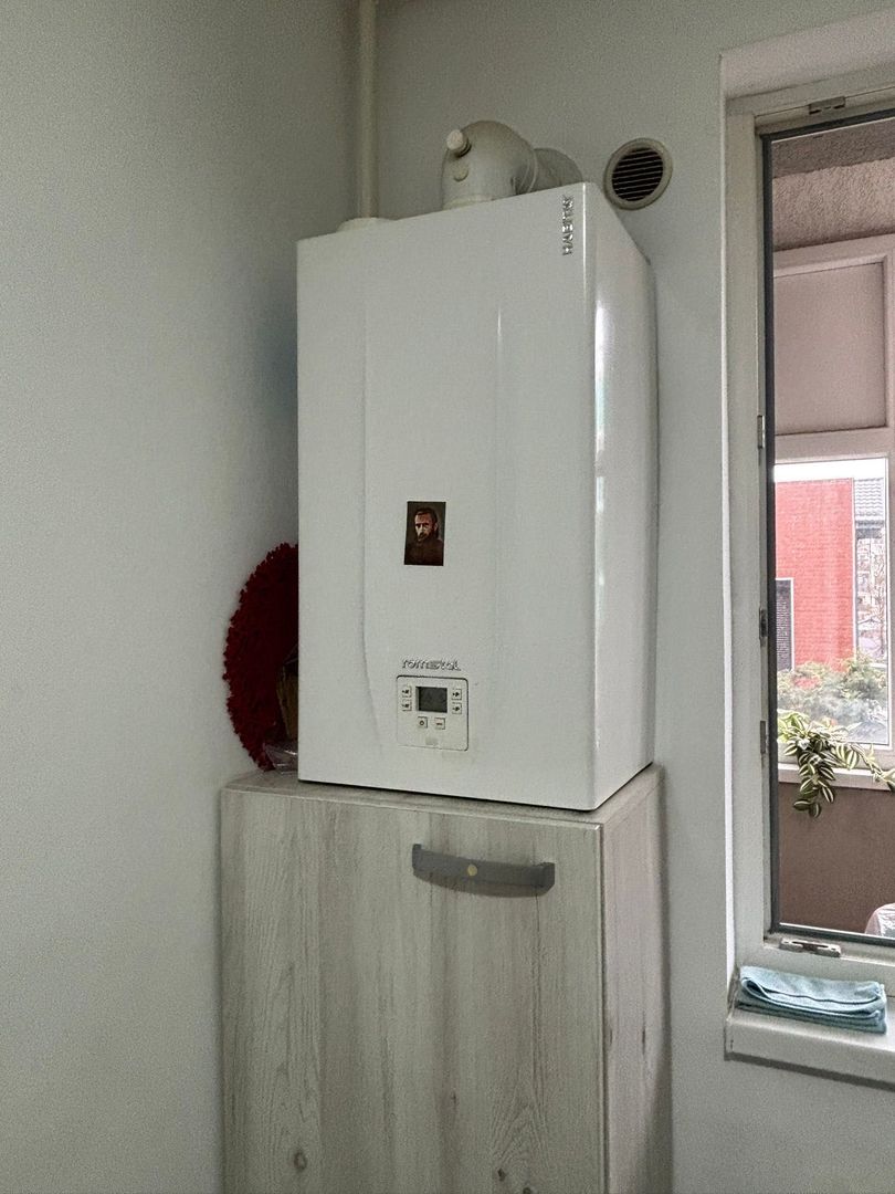 GARSONIERA COCHETA CENTRALA PROPRIE LOC PARCARE ZONA METALURGIEI - Poză 6