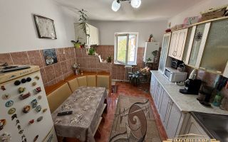 Vânzare Apartament 4 Camere - Decomandat - 78 mp - Str. Împărat Traian (Școala Nr.11) - Poză 3