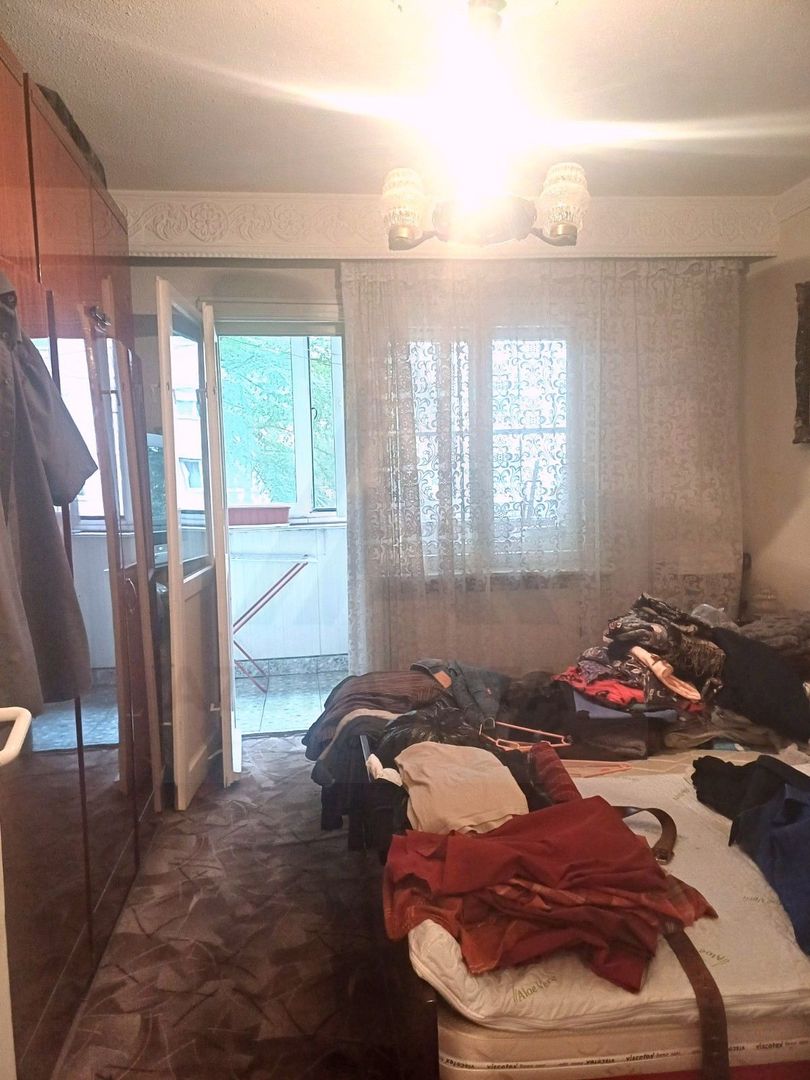 Apartament 4 camere 85 mp utili etaj 1 si pivnita in zona Vasile Aron - Poză 6