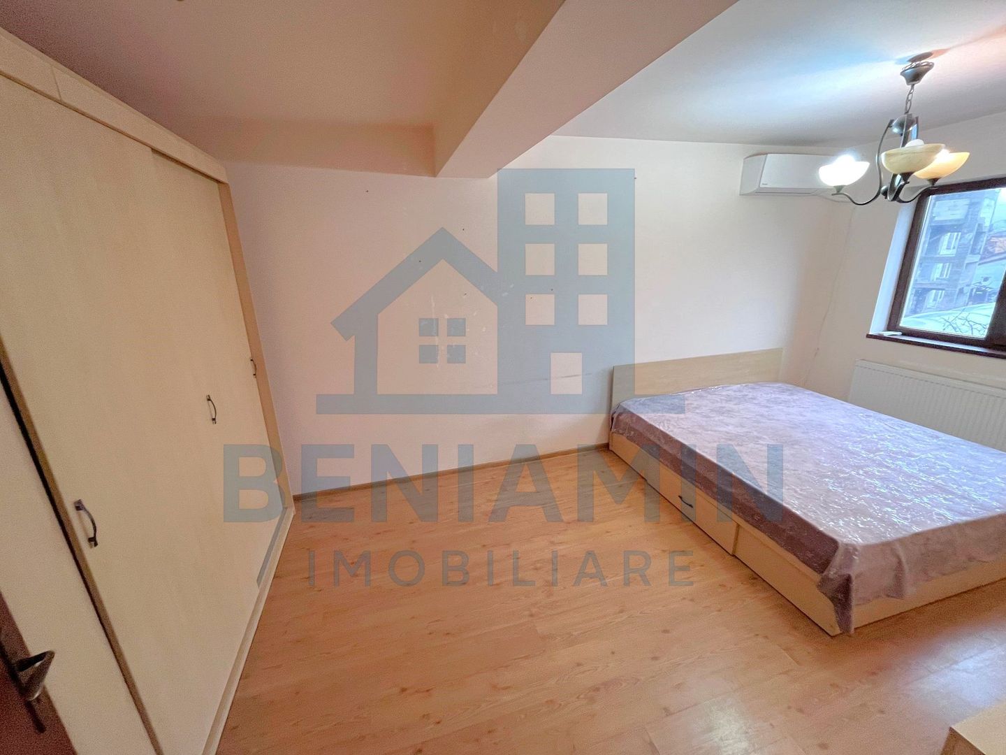 Apartament 3 camere decomandat etaj 1 an 2009 centrala - Poză 7