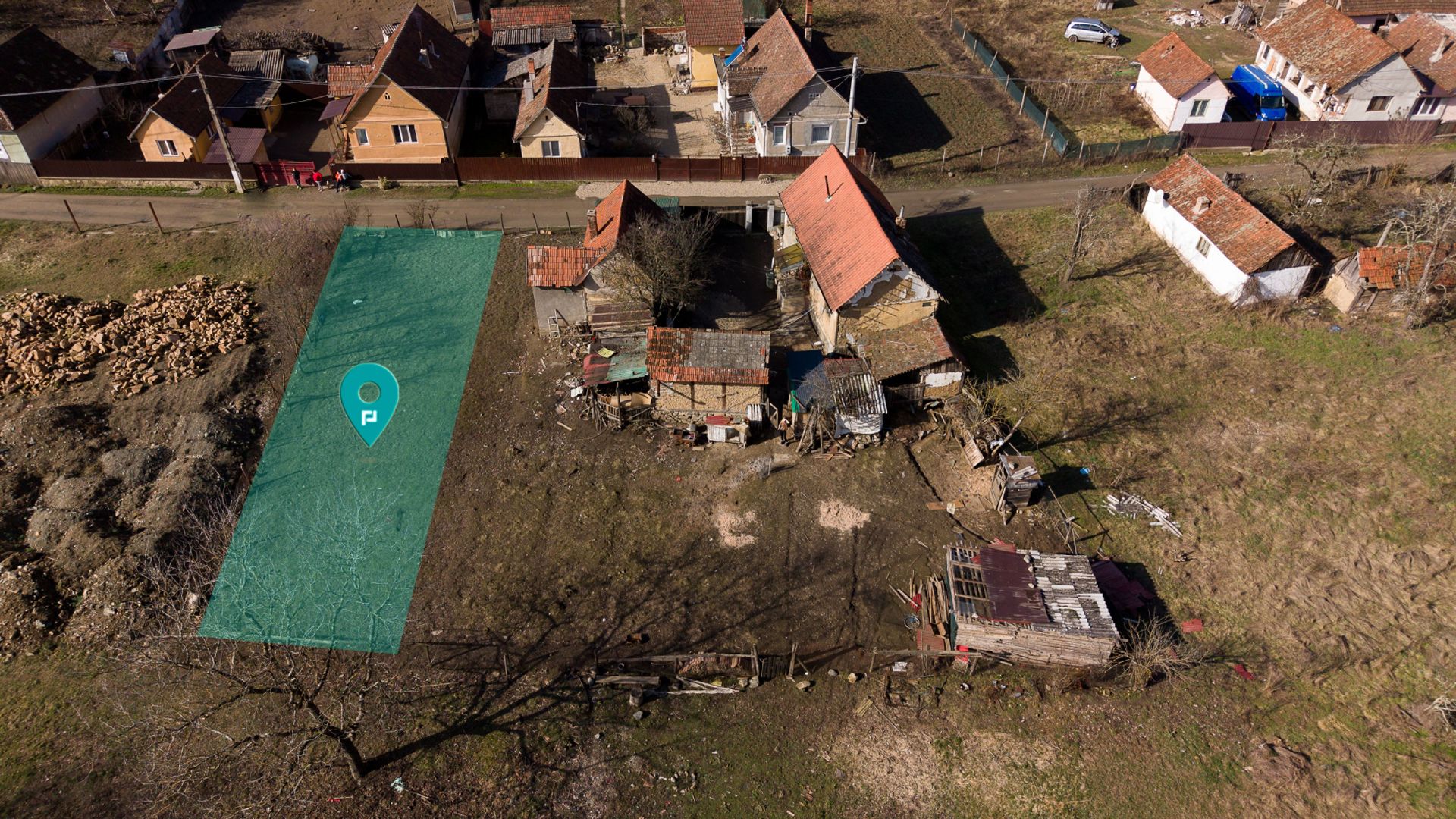 Teren intravilan de 302 mp în localitatea Șoimoș - Poză 1